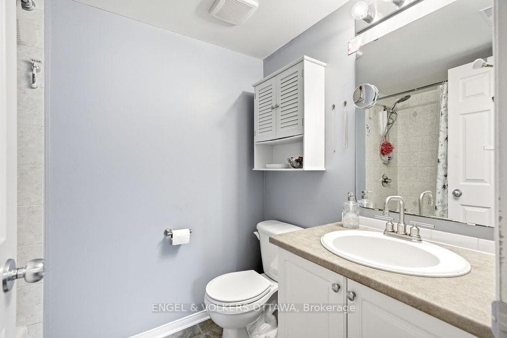 En-Suite in Primary