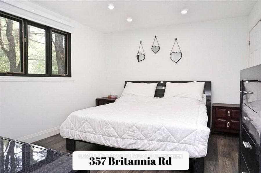 357 Britannia Road photo 34