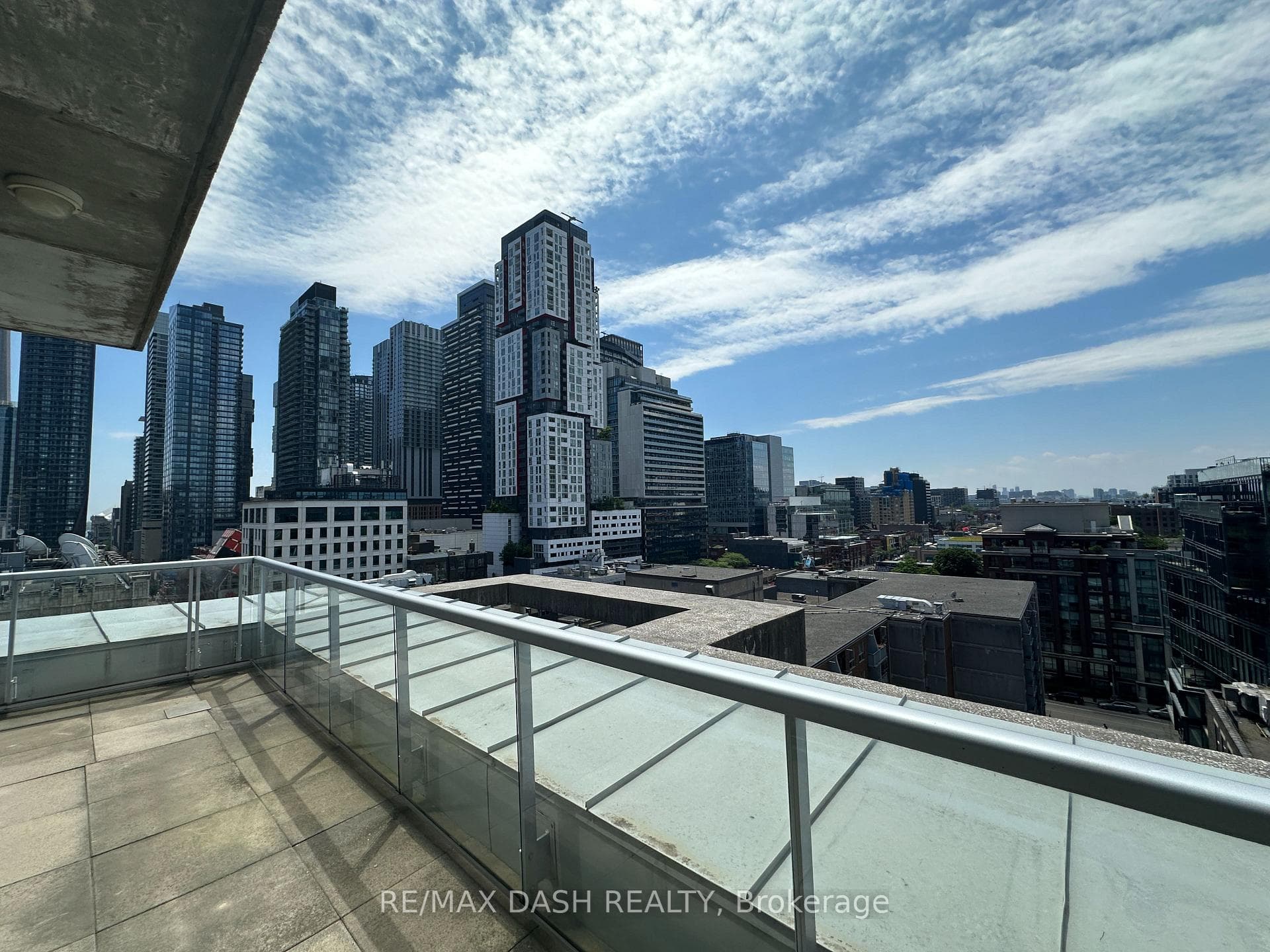 169 John Street Unit Ph03 photo 37