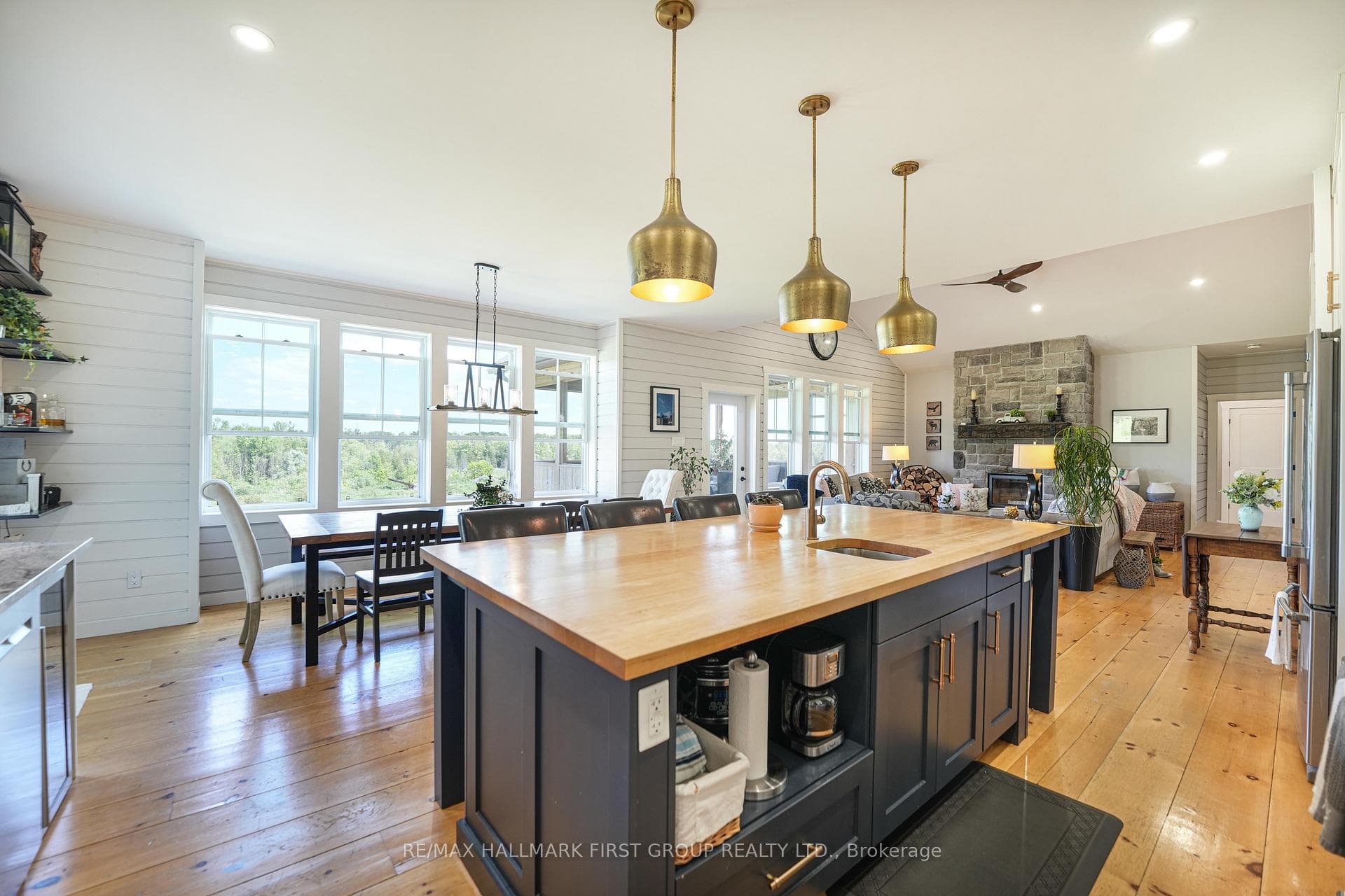 833 Iron Woods Drive photo 11