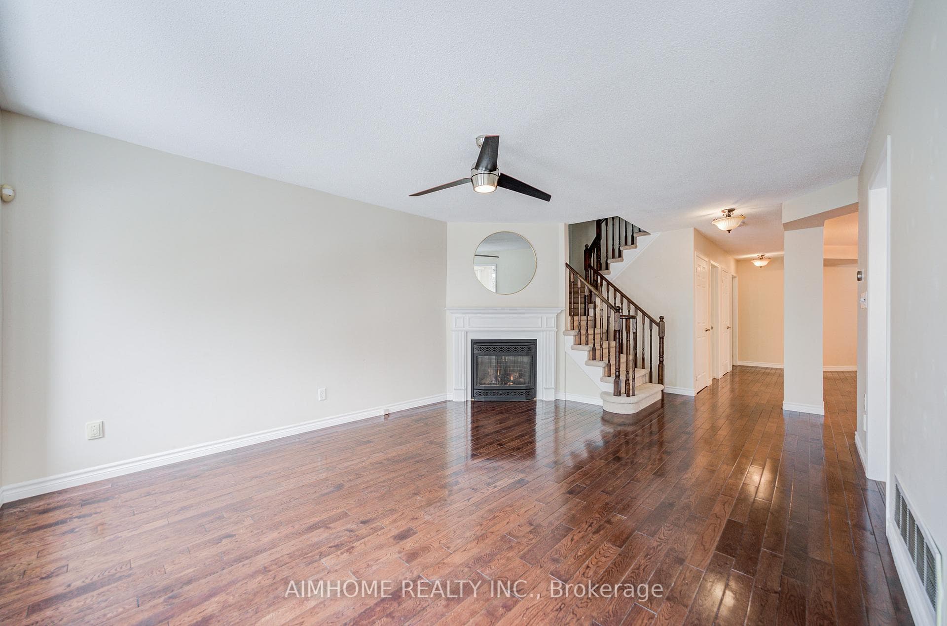 562 Mcbean Avenue photo 19