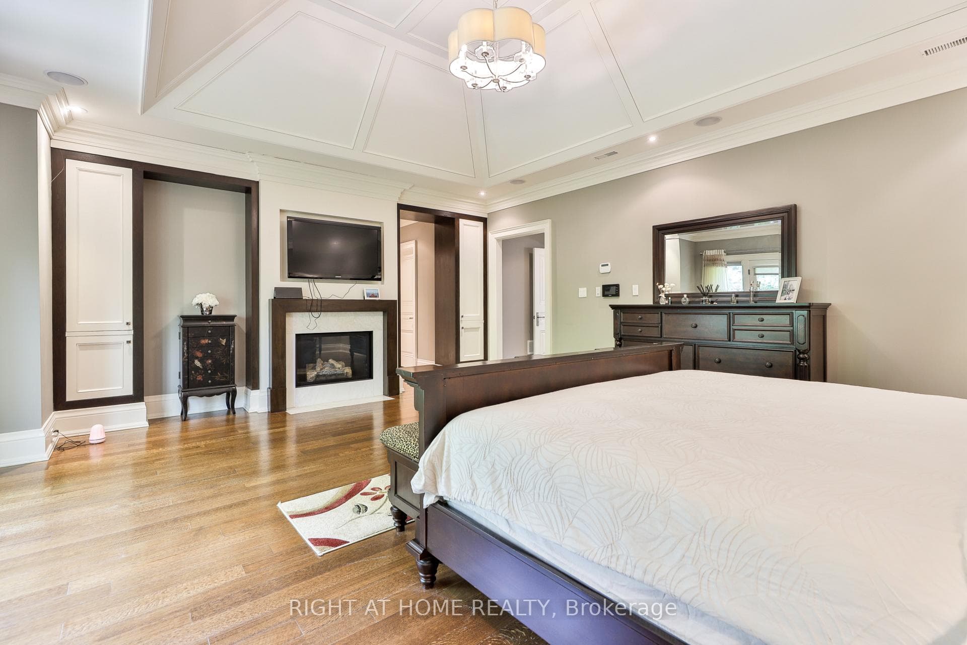 154 Munro Boulevard photo 19