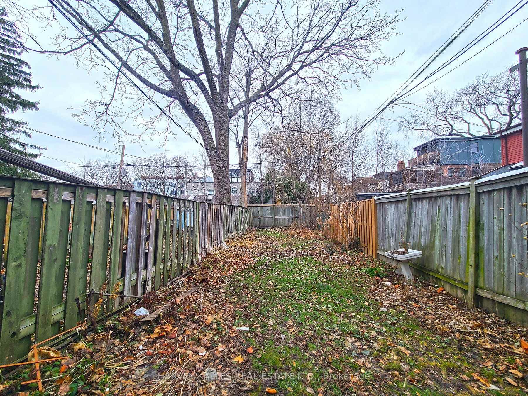1450 Dundas Street Unit Main photo 17