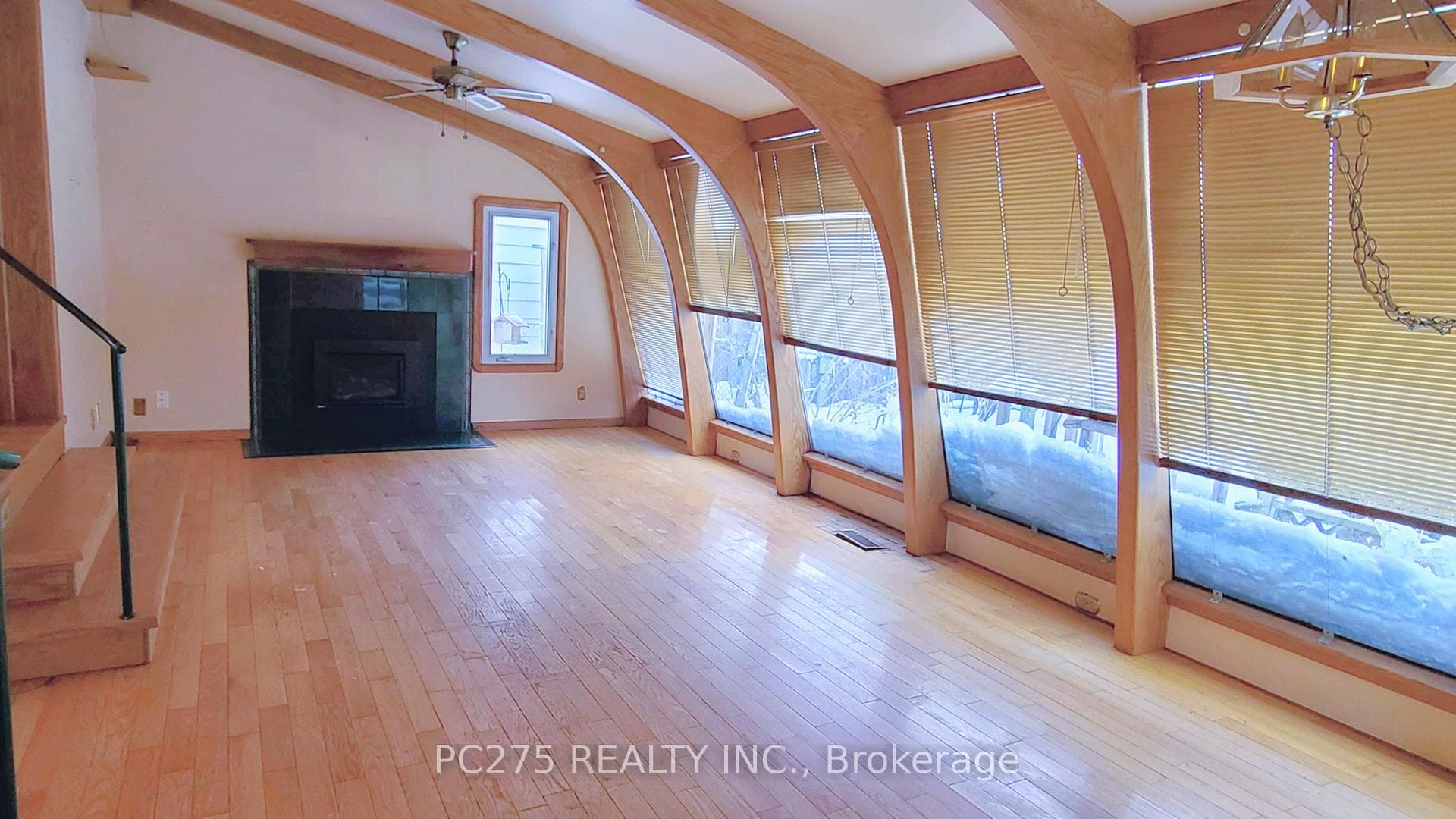 1531 Howland Avenue photo 7