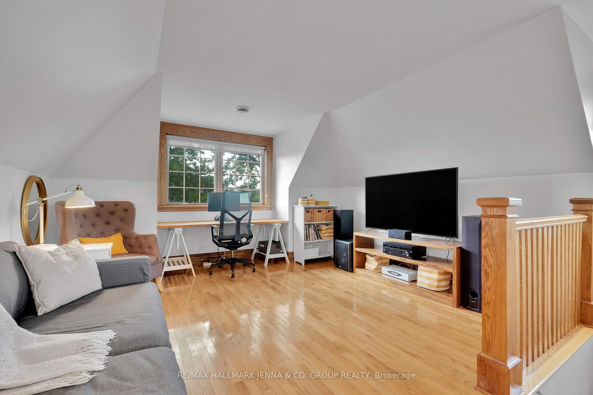 50 Willard Street photo 35