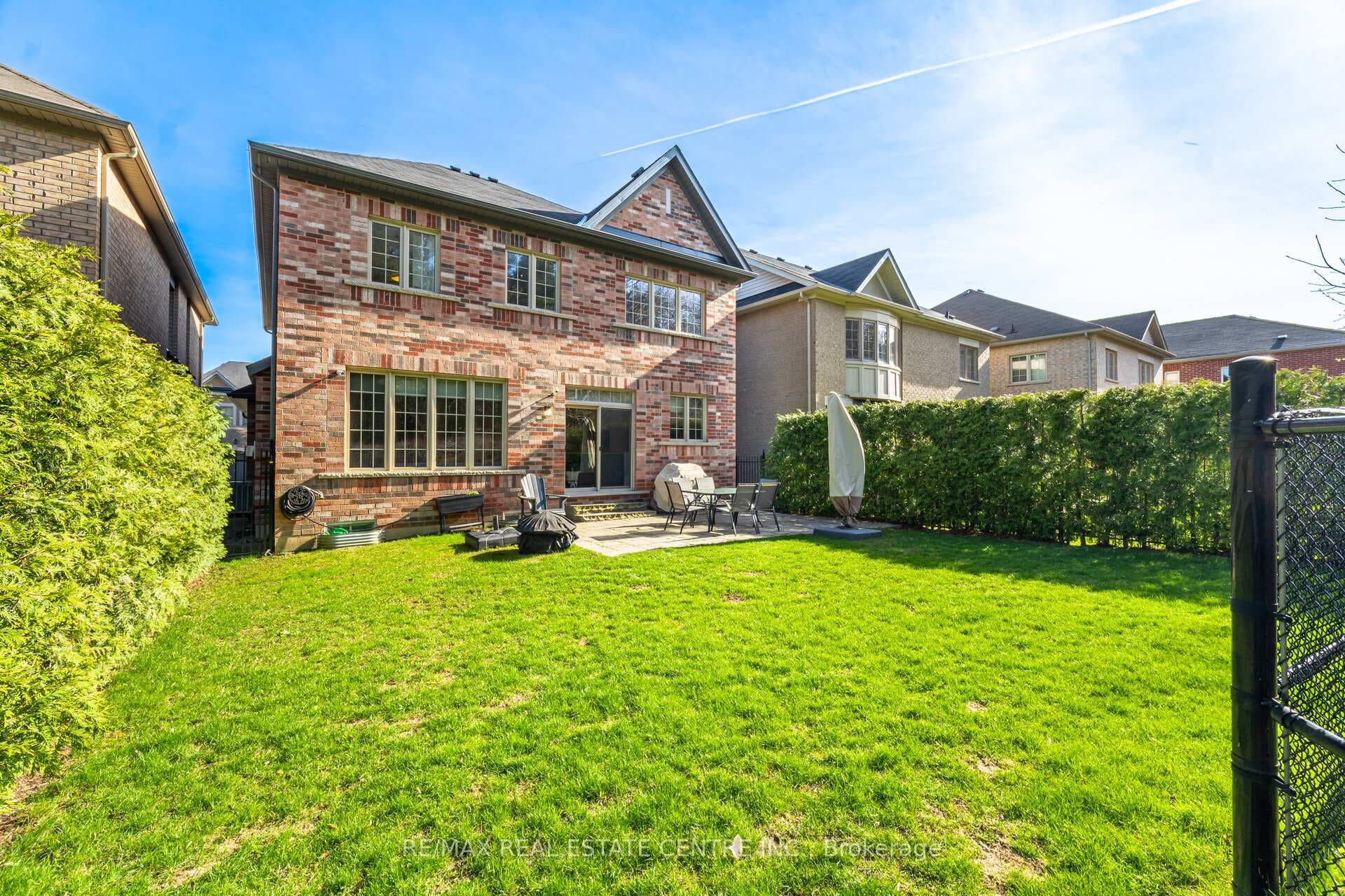 146 Riding Mountain Drive photo 46