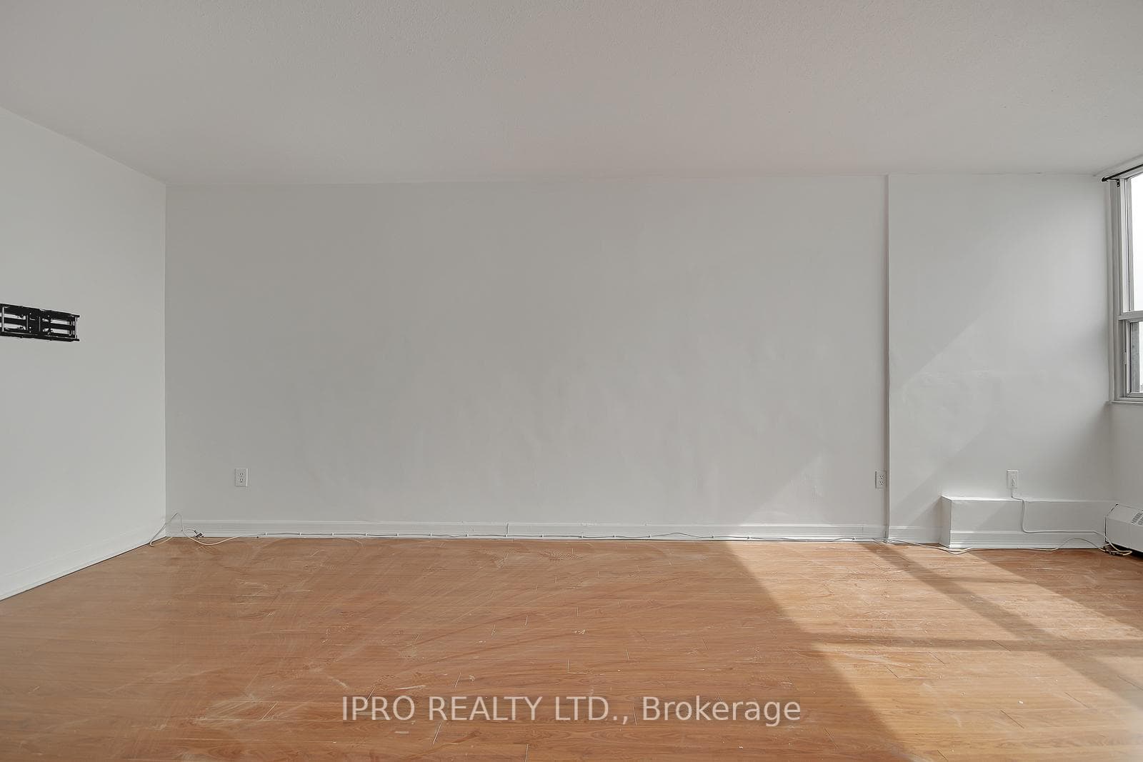 551 The West Mall N/A Unit 1004 photo 11