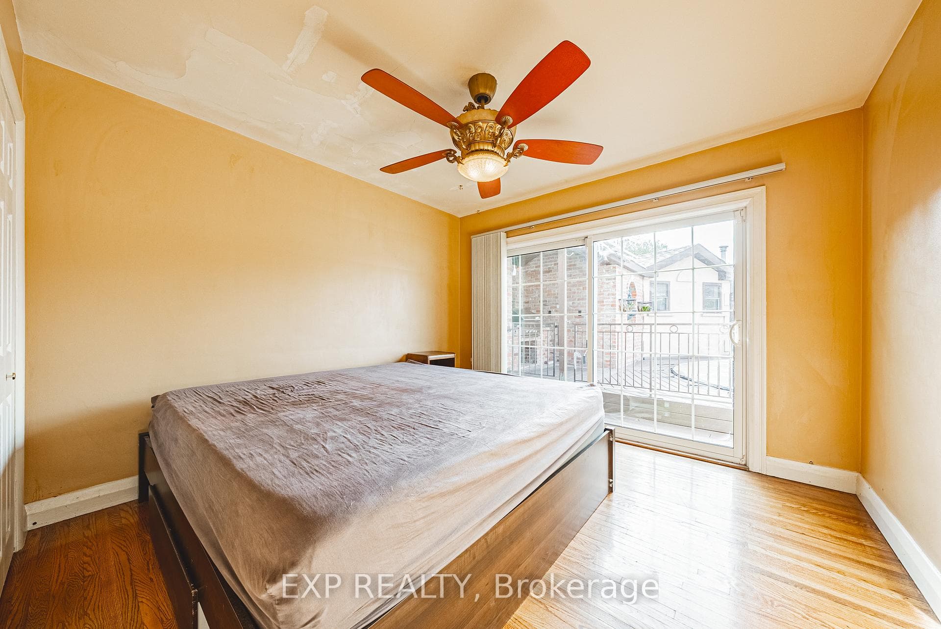 1164 Barton Street photo 18