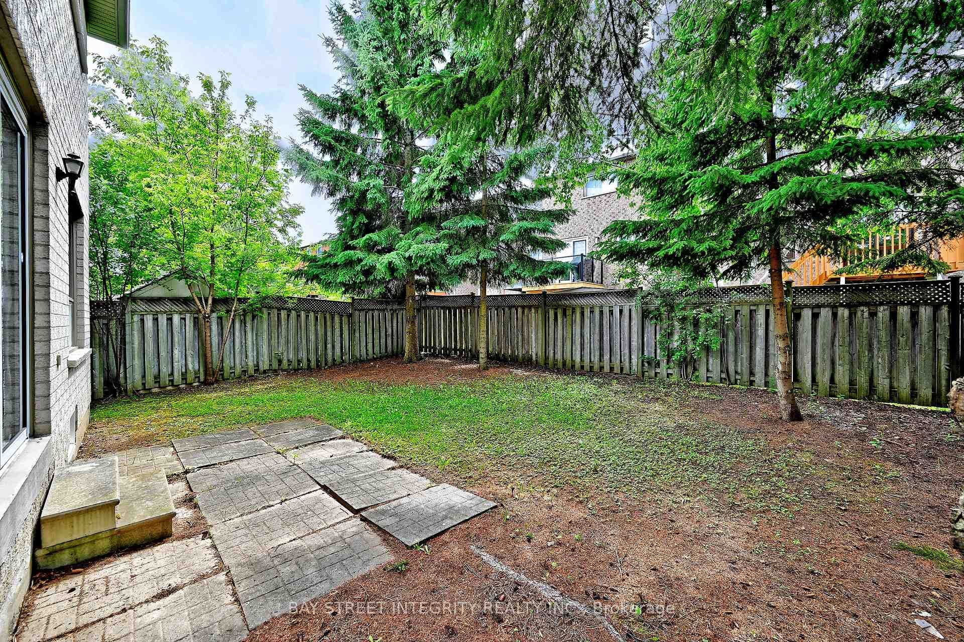 95 Alpine Crescent photo 36