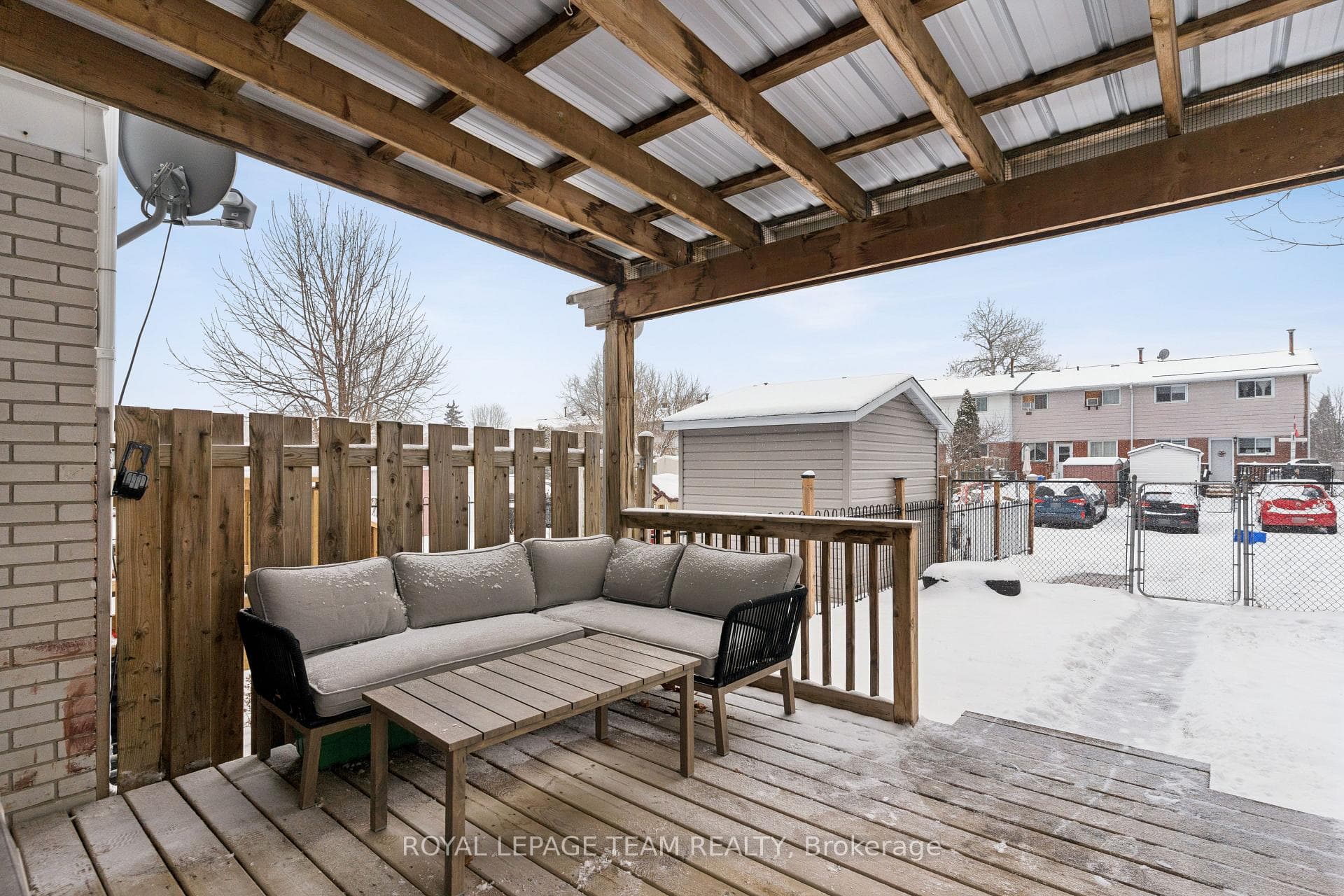 241 Wilfred Crescent photo 36