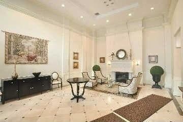 350 Red Maple Road Unit 907 photo 25