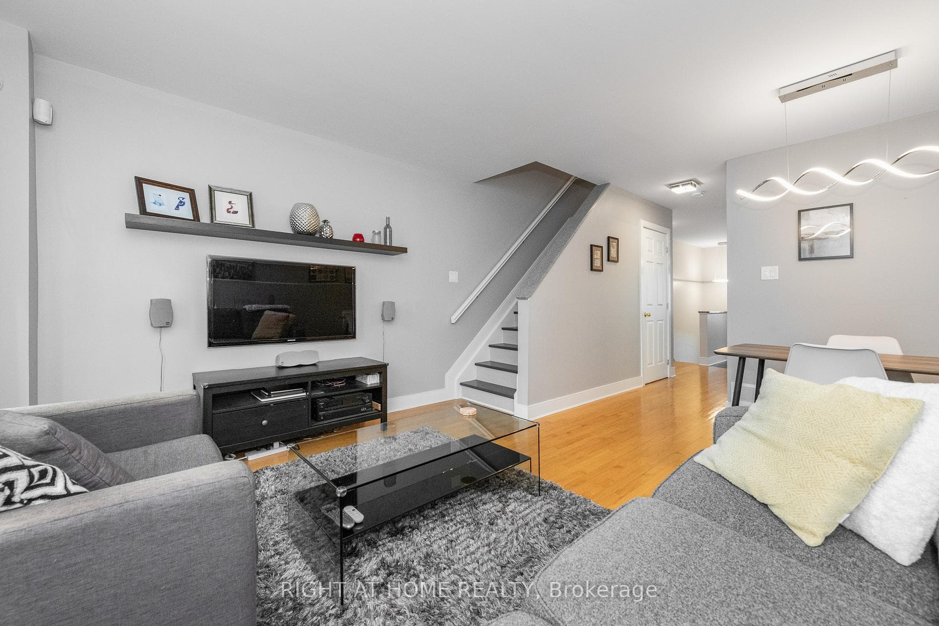 212 Rutgers Private photo 17