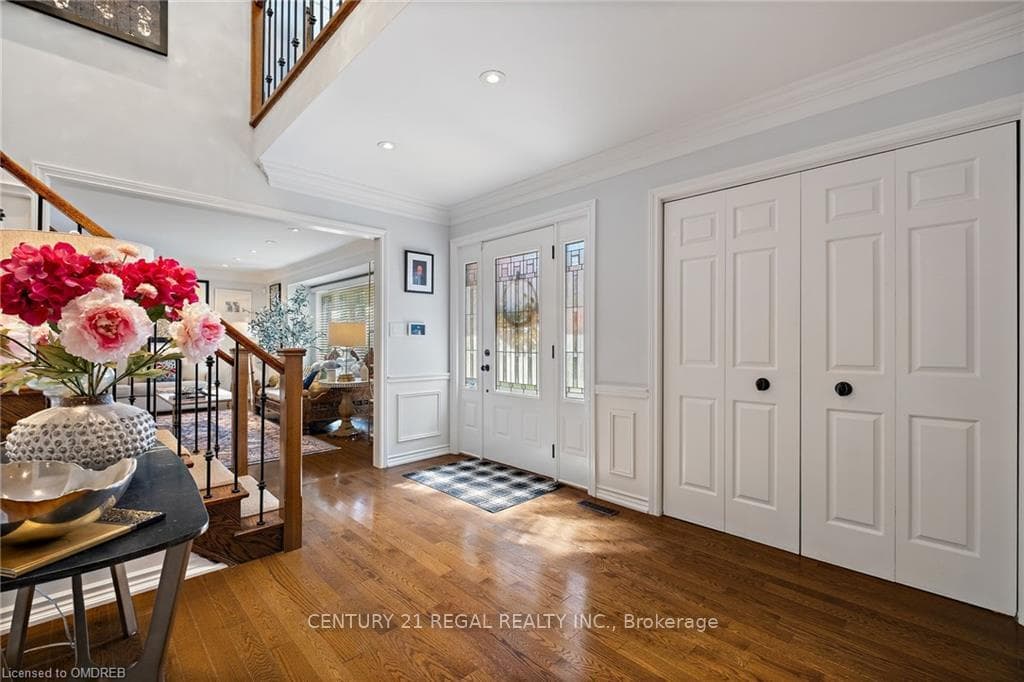 1071 ROCKCLIFFE Court photo 9