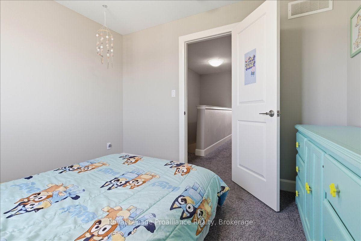 31 Dewal Place photo 23