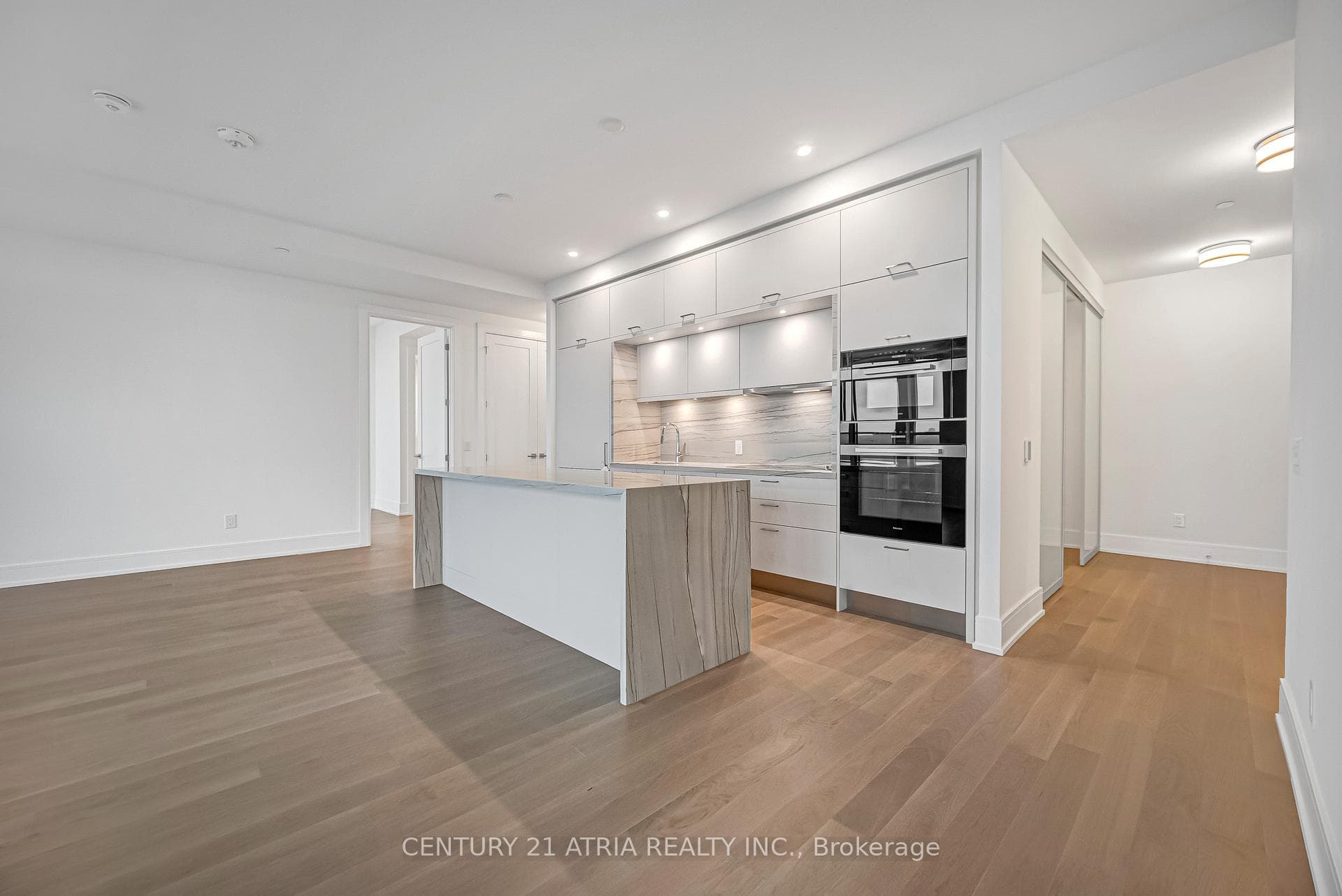 397 Royal Orchard Boulevard Unit 806 photo 10