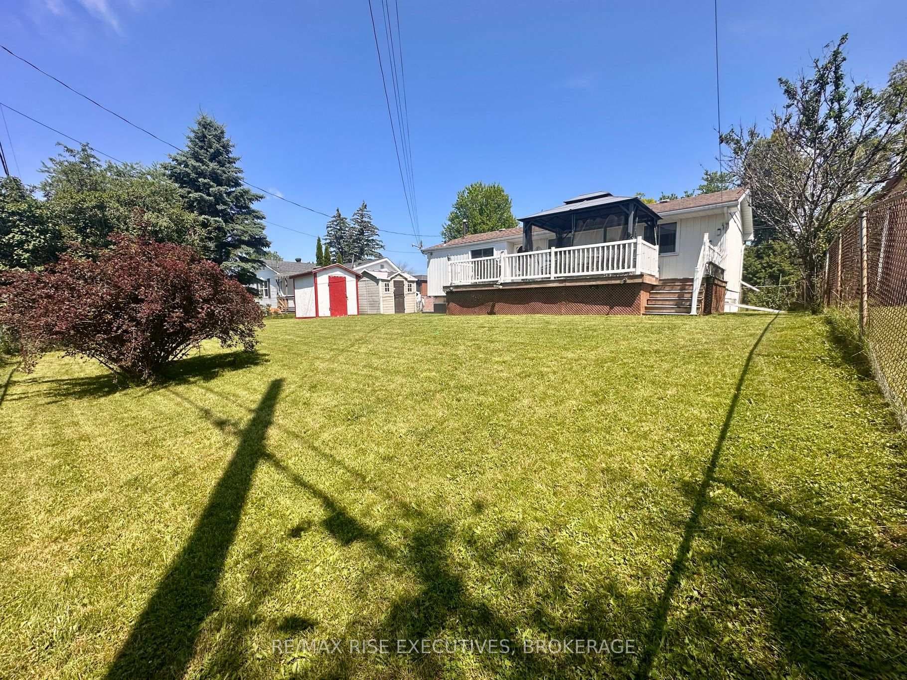214 Amherst Drive photo 19