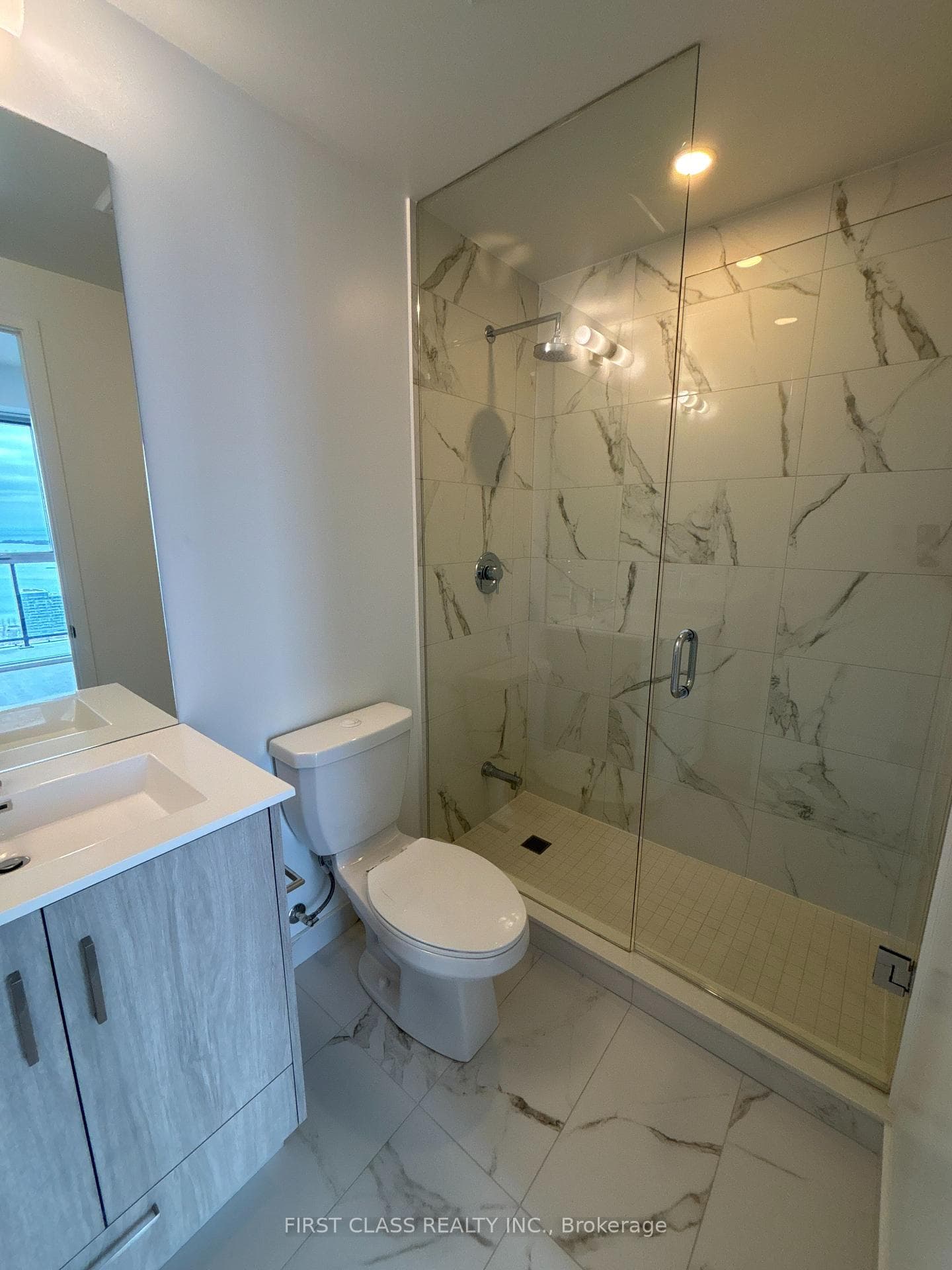 180 Front Street Unit 4207 photo 9