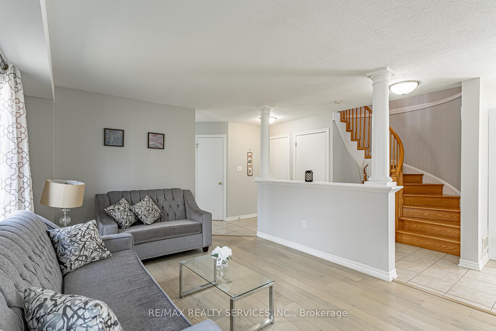 829 Oakcrossing Road photo 10