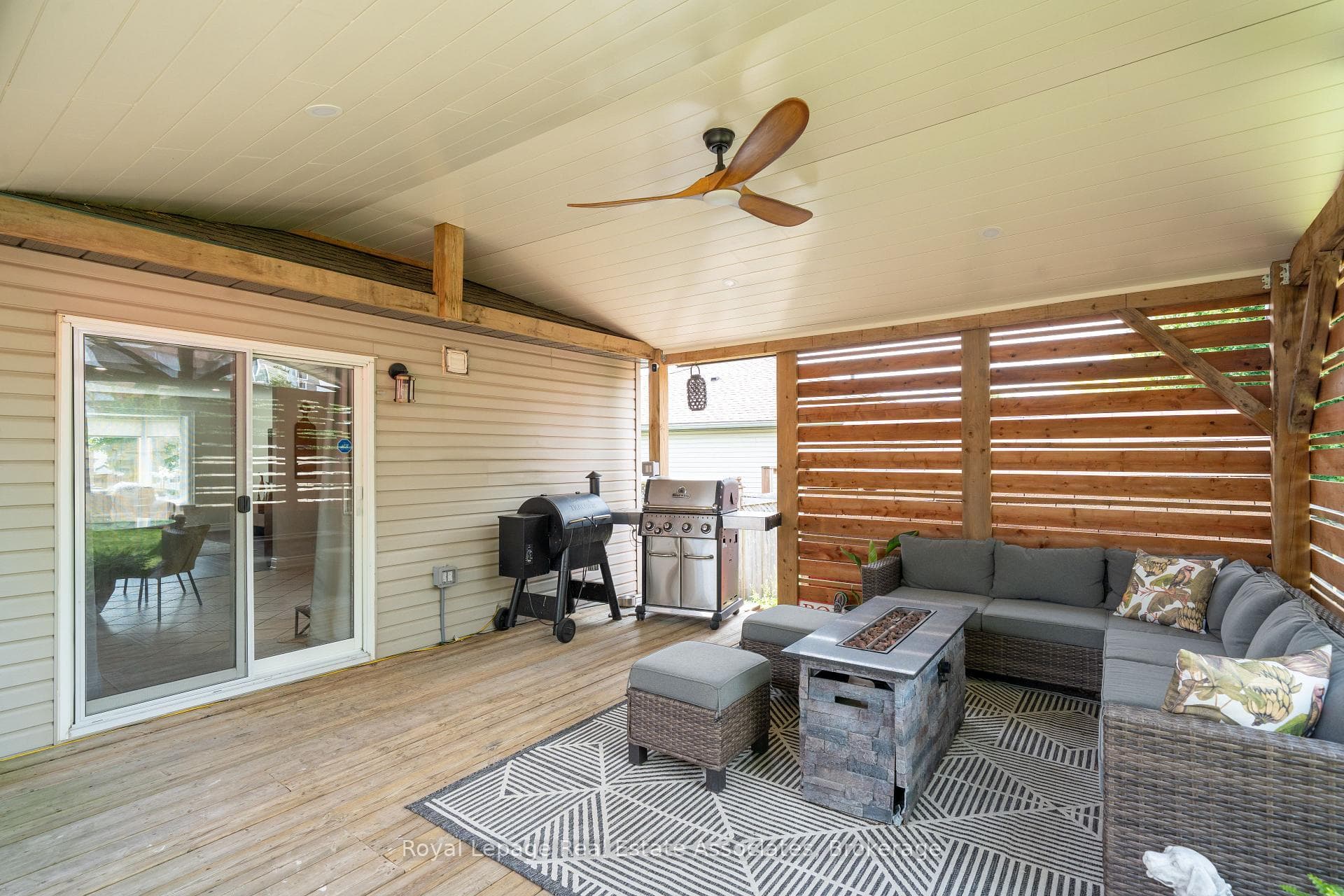 216 Fennel Street photo 31