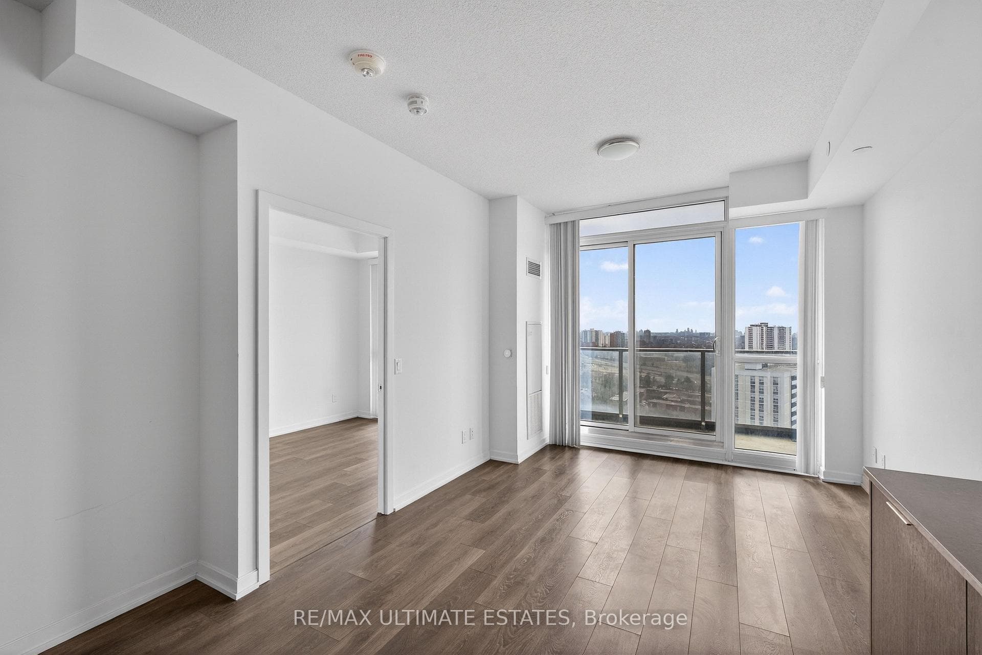 32 Forest Manor Road Unit 1809 photo 9