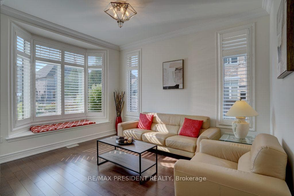 14 Burlwood Road photo 6