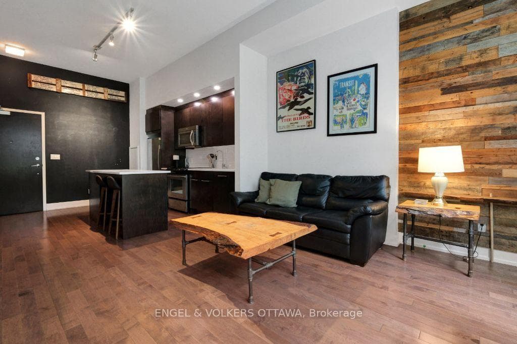 360 Patricia Avenue Unit 106 photo 16