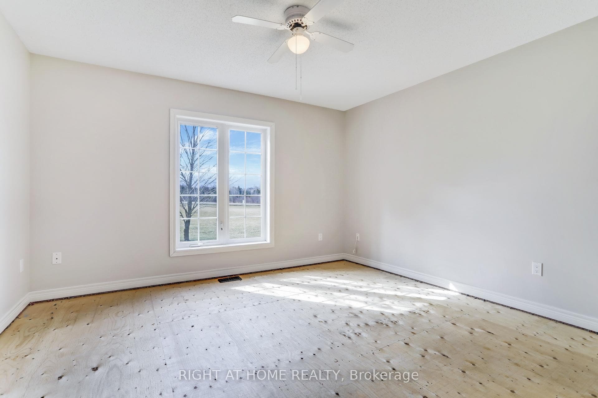 560 Davis Drive photo 31