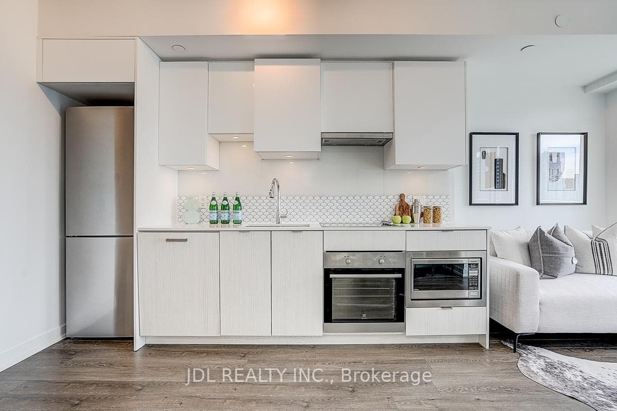 195 Redpath Avenue Unit 3009 photo 14