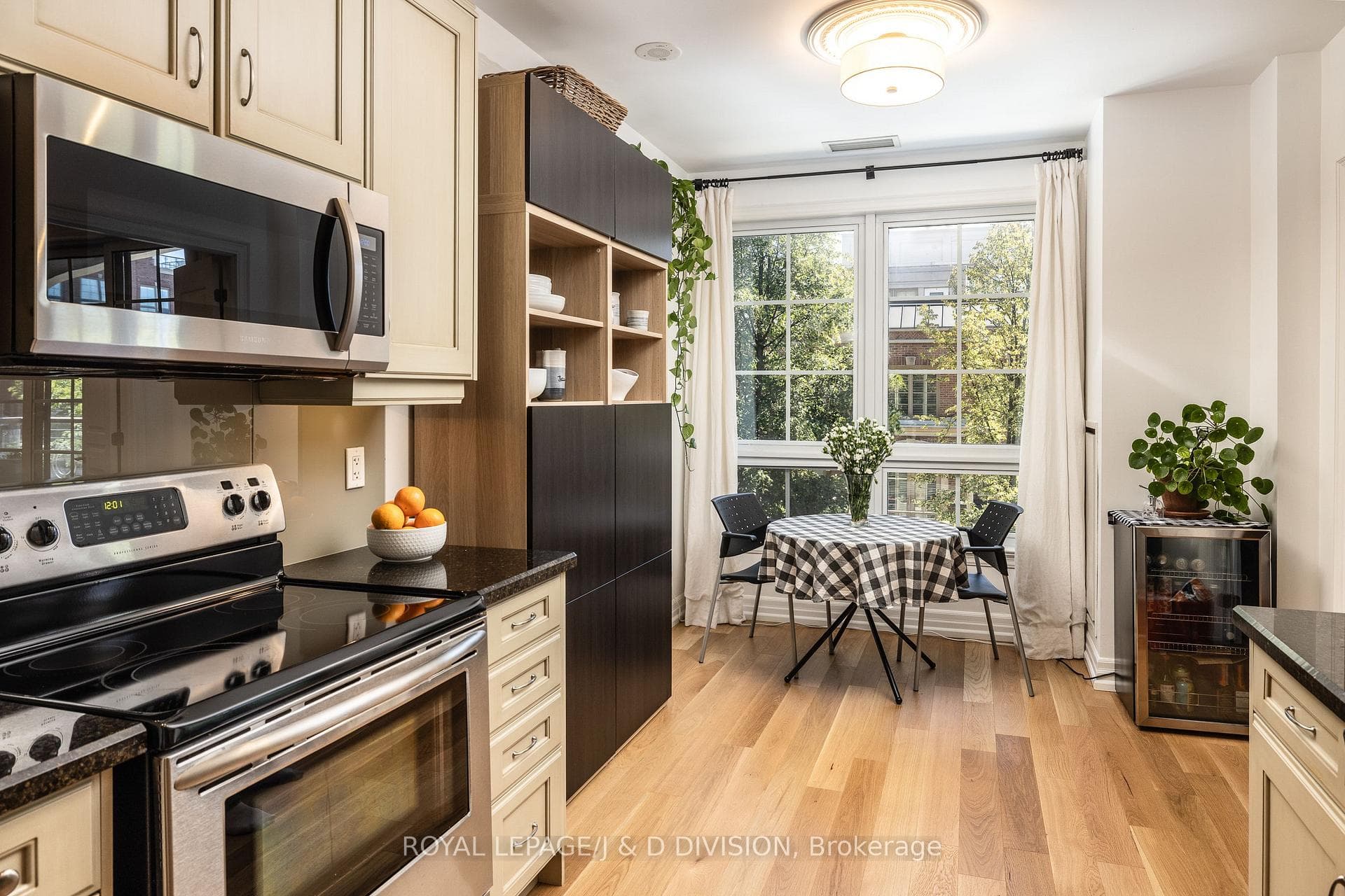 20 Burkebrook Place Unit 334 photo 11
