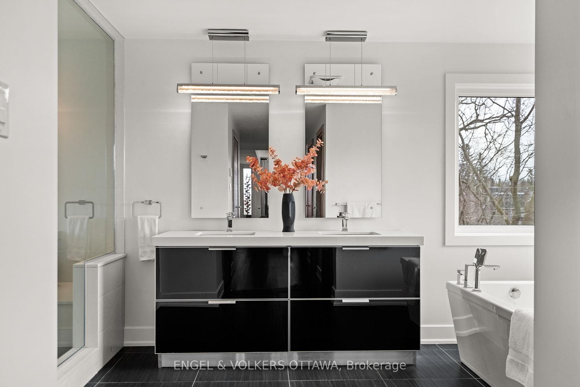 Generous Shower in primary ensuite w double sinks