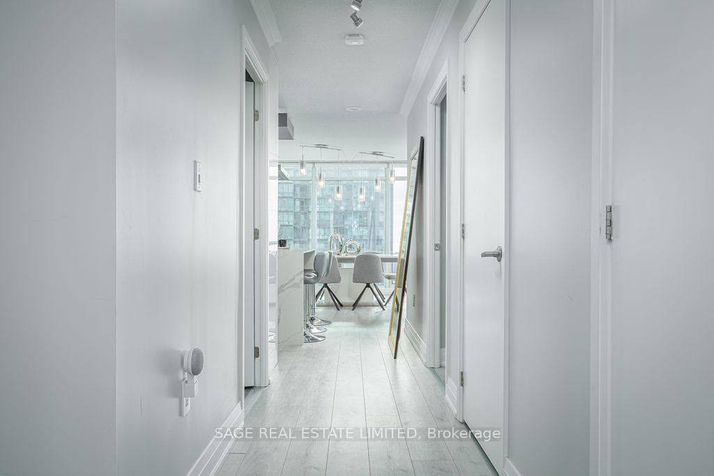 25 Telegram Mews Unit 3707 photo 8
