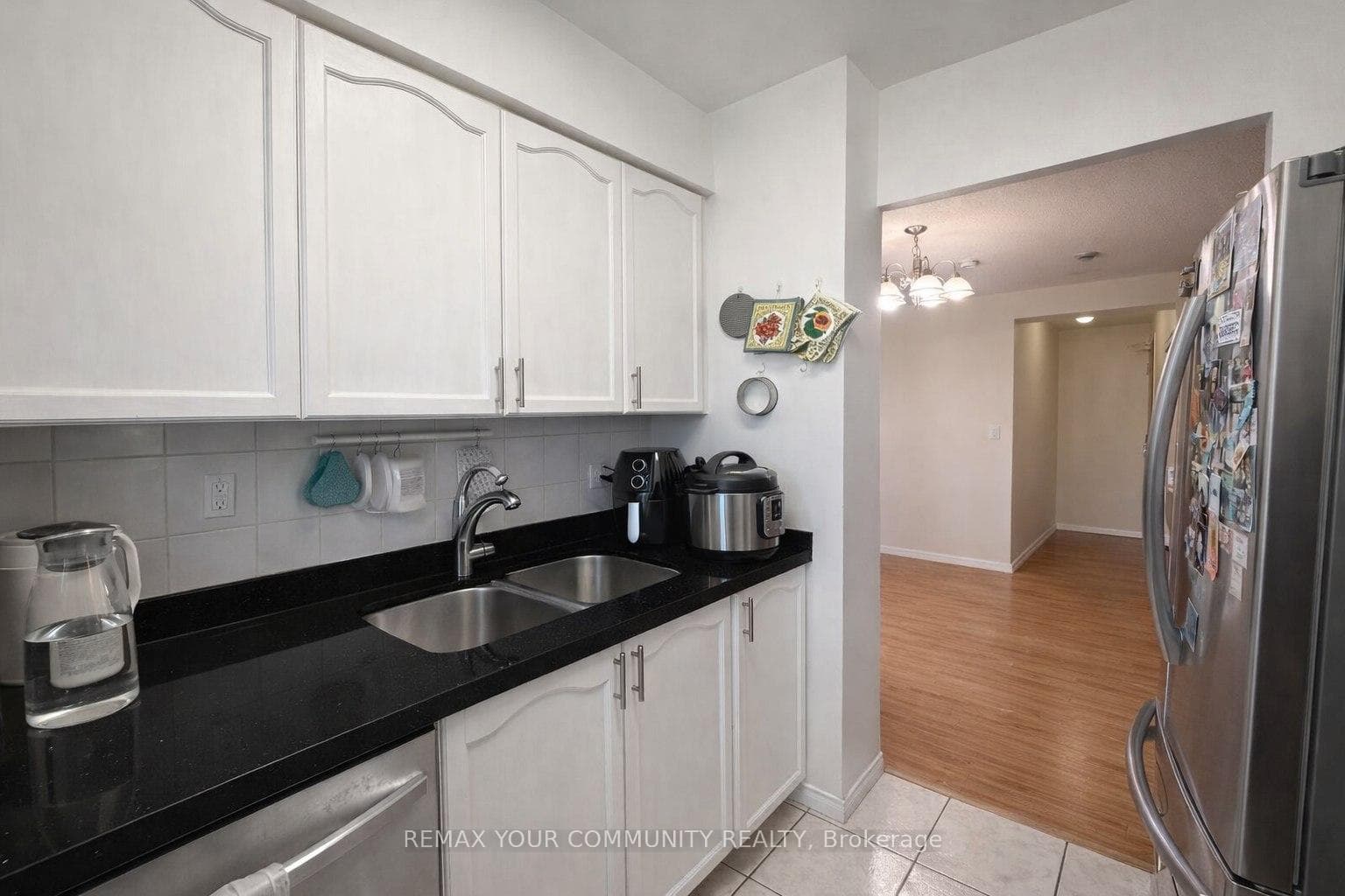 3 Pemberton Avenue Unit 1903 photo 10