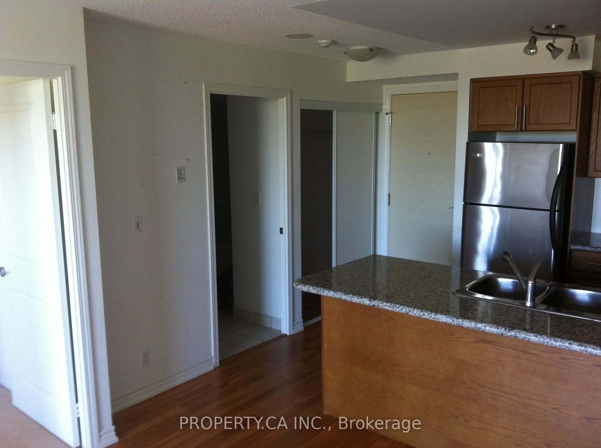 18 Harding Boulevard Unit 1104 photo 5