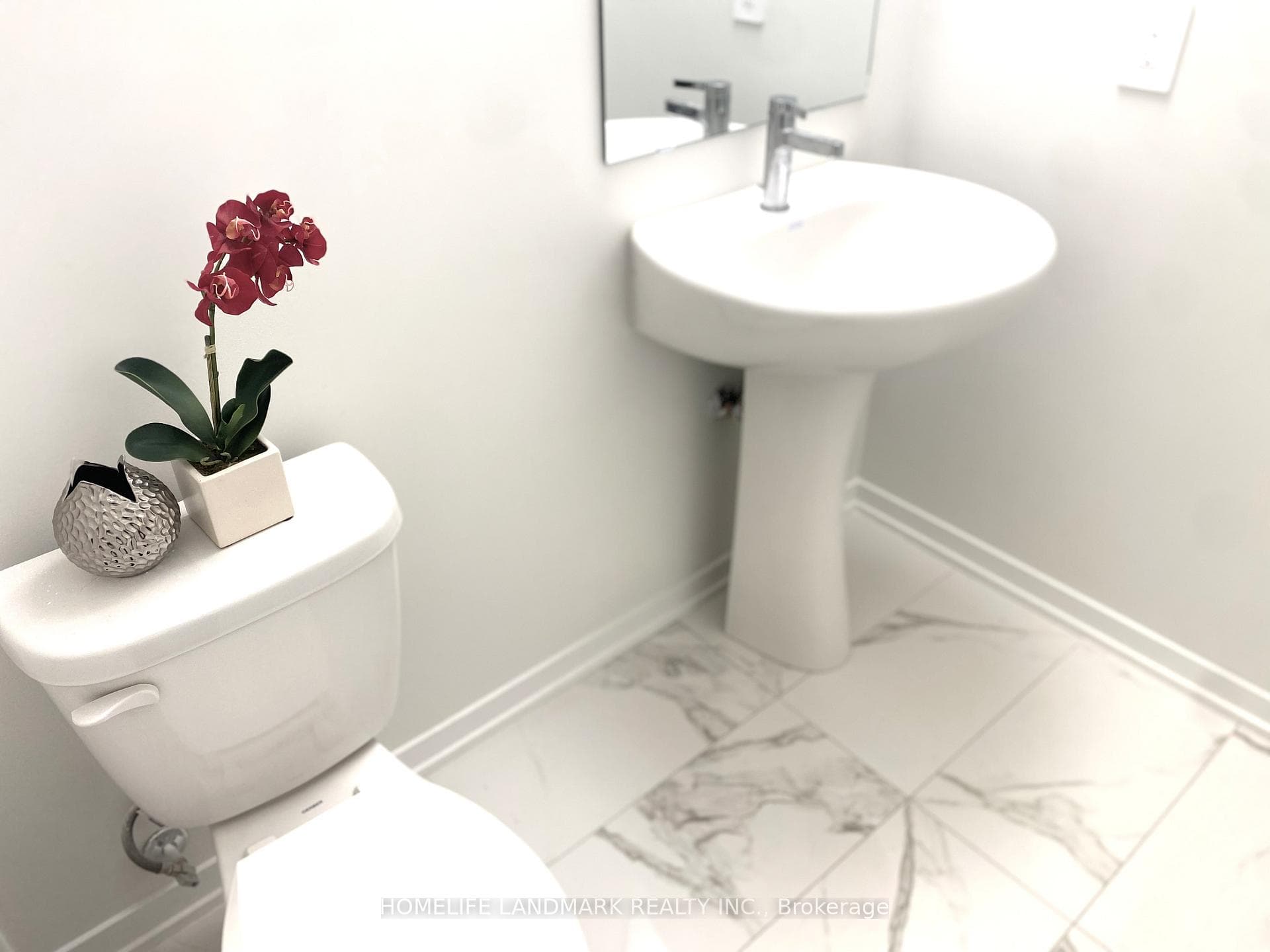 30 Almond Blossom Mews Unit TH118 photo 10