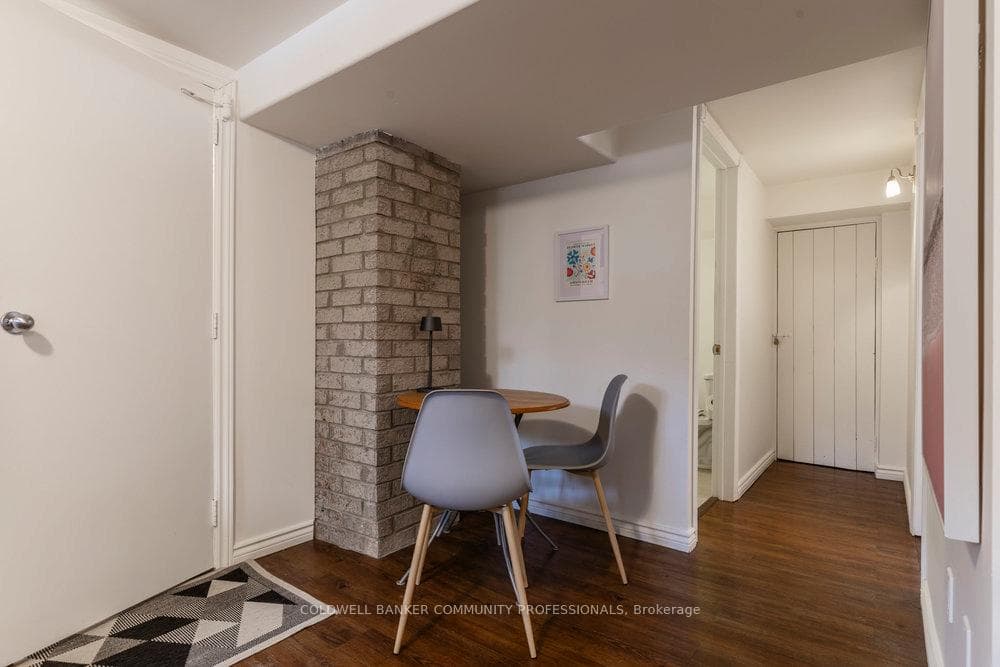 16 Westmount Road photo 27