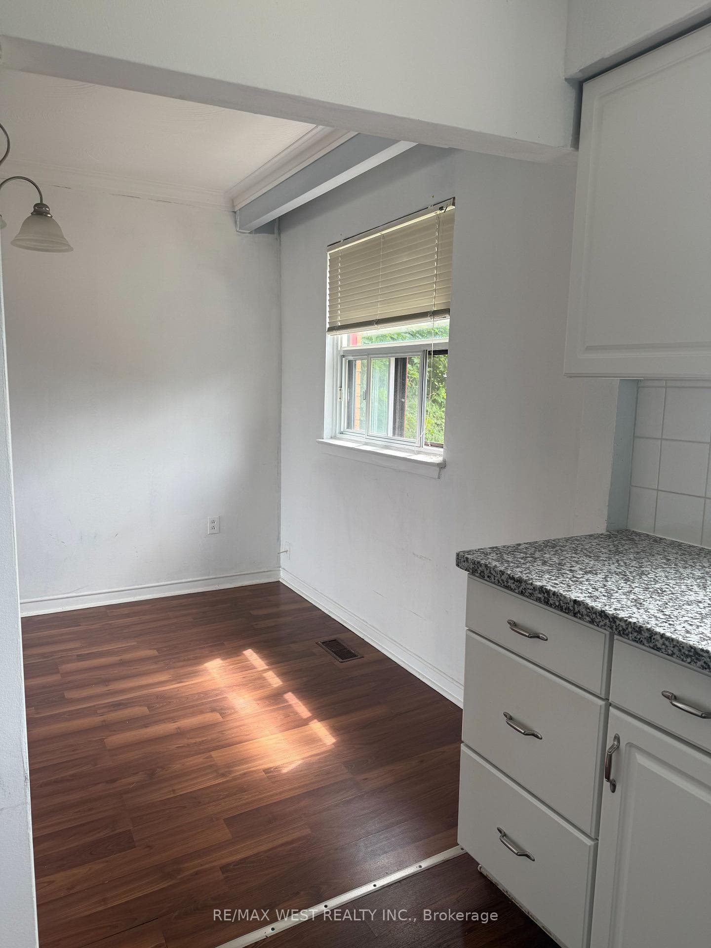 182 Ruggles Avenue Unit 3 photo 13