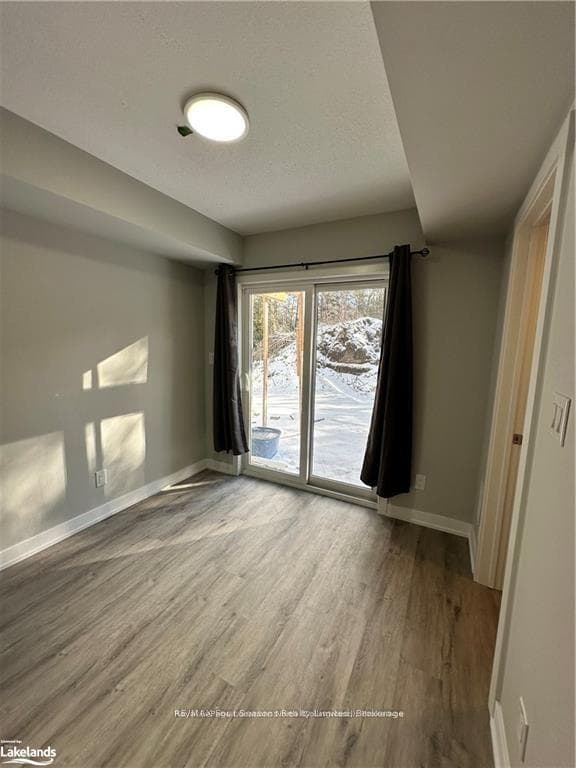 72 WINTERS Crescent photo 26