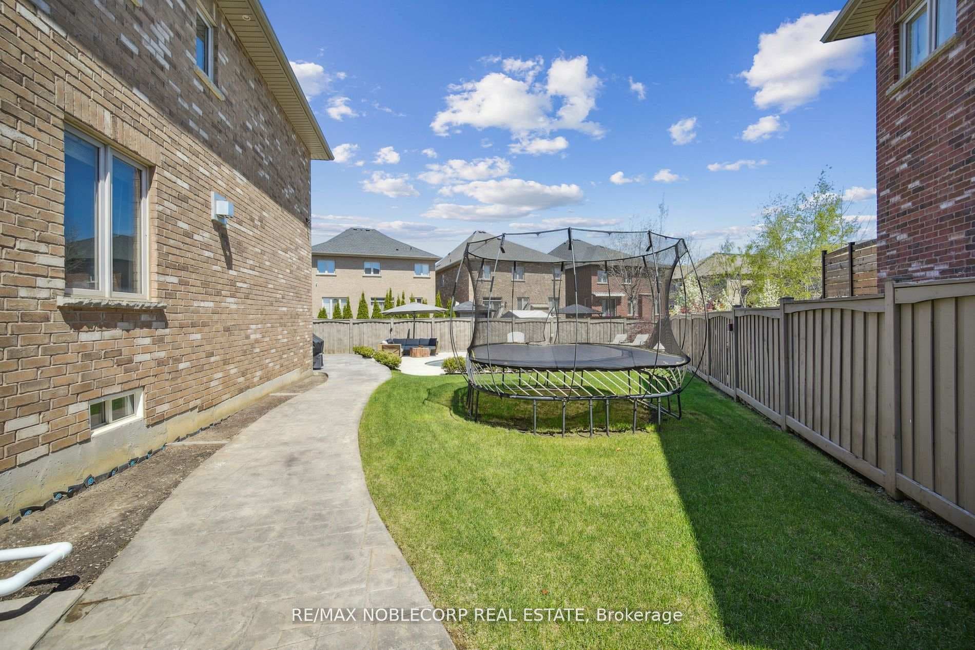27 Gorman Avenue photo 43