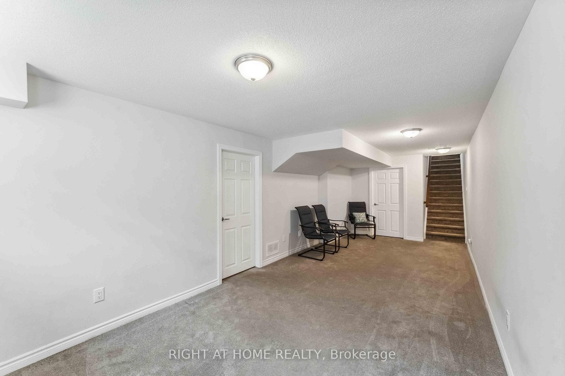 123 LANCELEAF Way photo 29