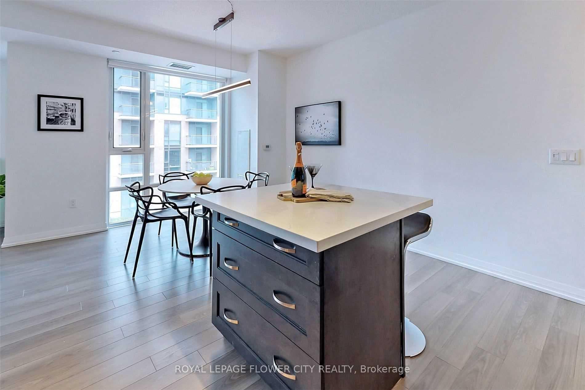 55 Ann O'reilly Road Unit 324 photo 10