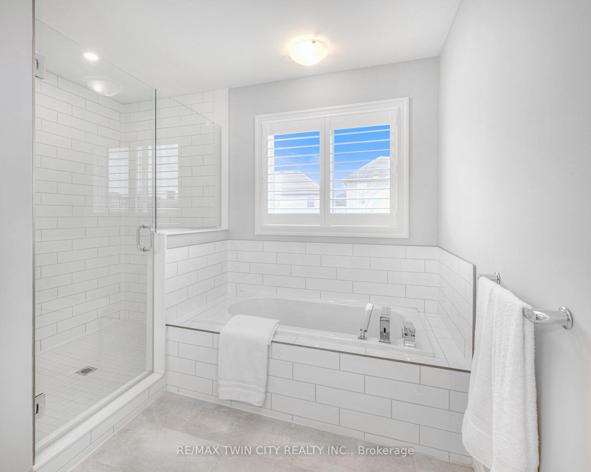 150 Mountain Holly Court photo 27
