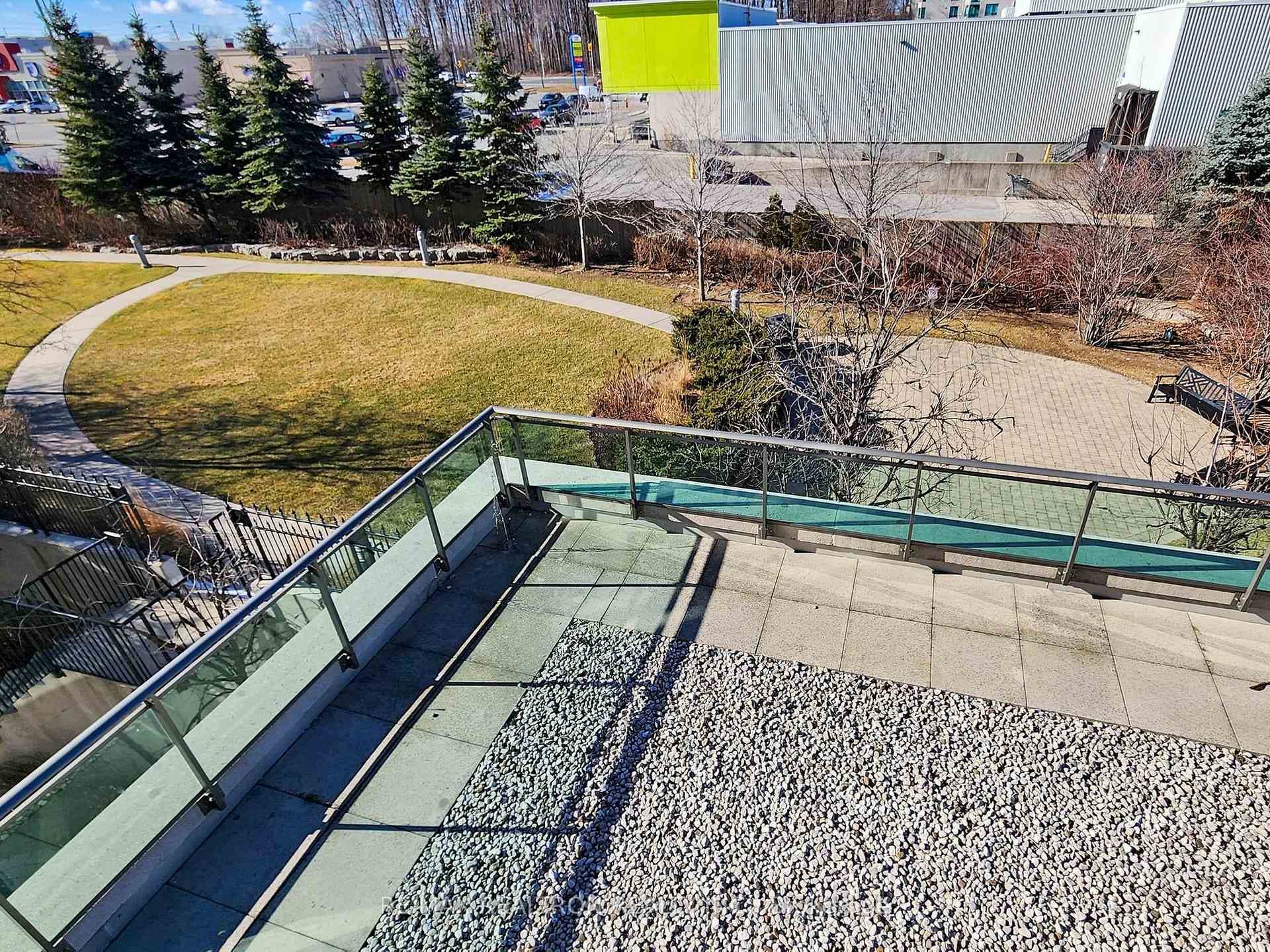 88 Grangeway Avenue Unit 303 photo 27