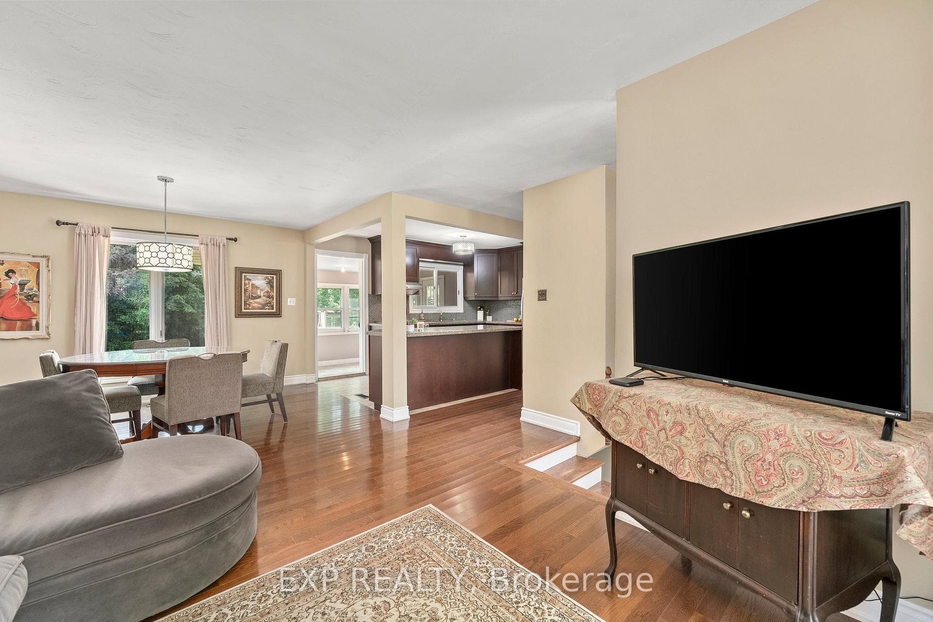 95 Clearview Heights photo 7