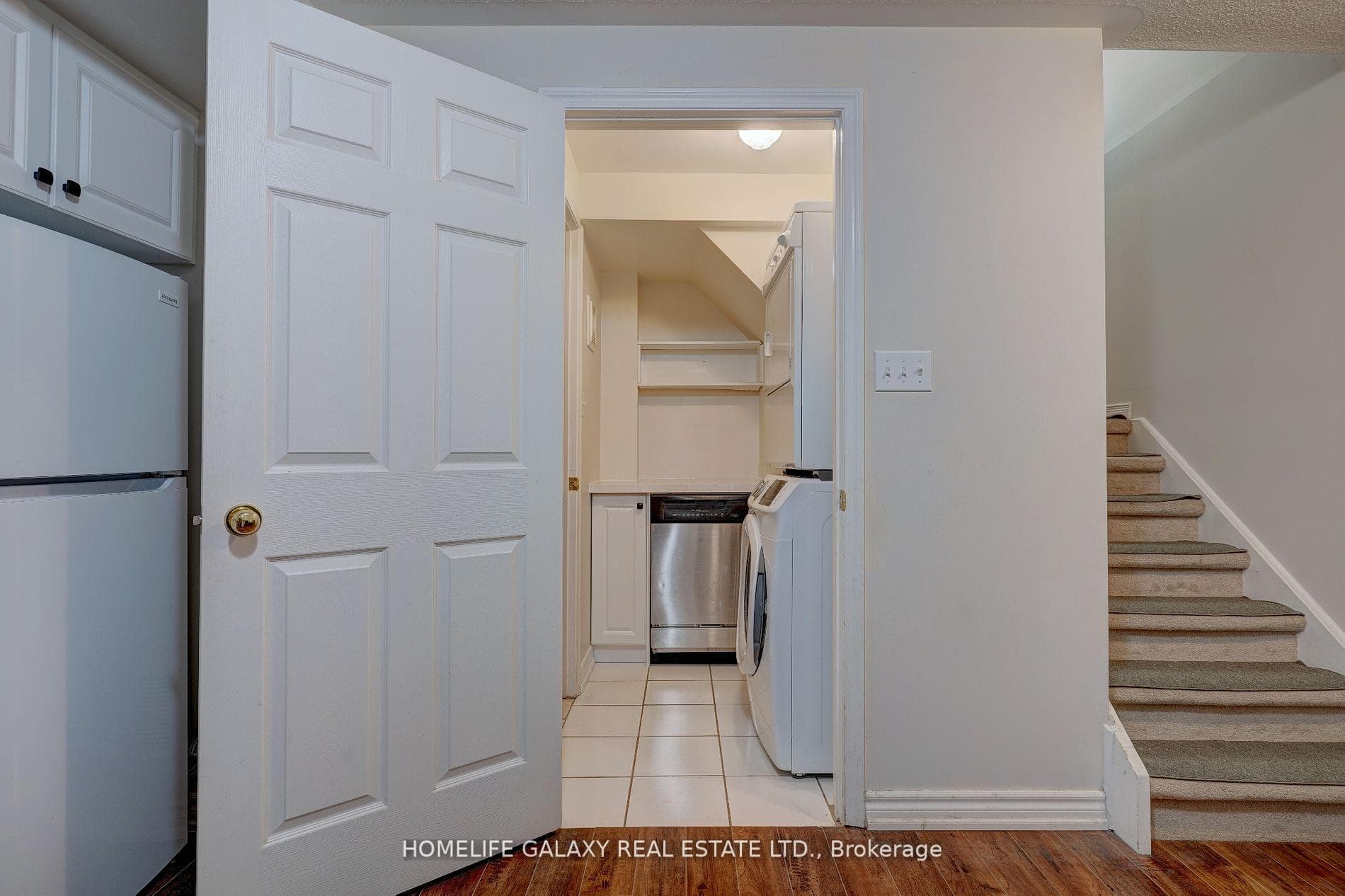 2798 Eglinton Avenue Unit 6 photo 17