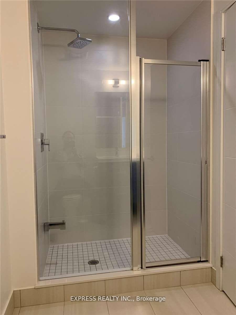 50 Wellesley Street Unit 803 photo 7