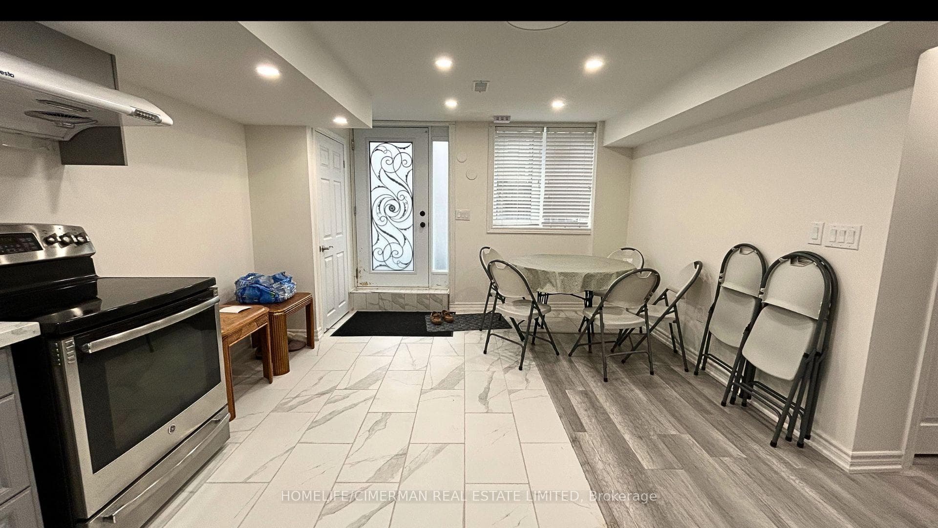 133 Sharavogue Avenue Unit B photo 5