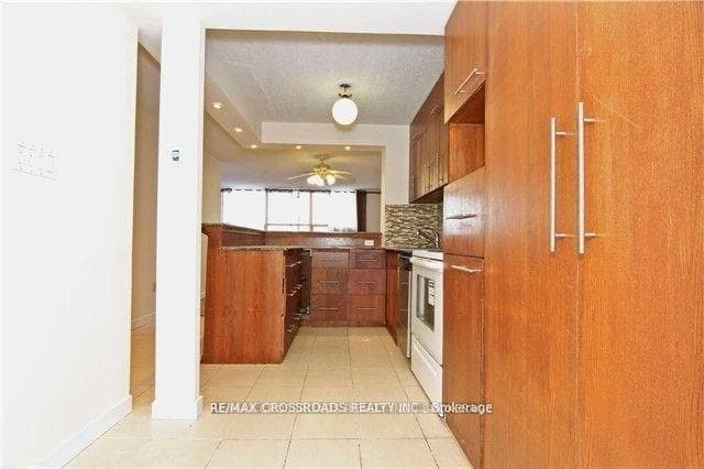 45 Sunrise Avenue Unit 901 photo 11