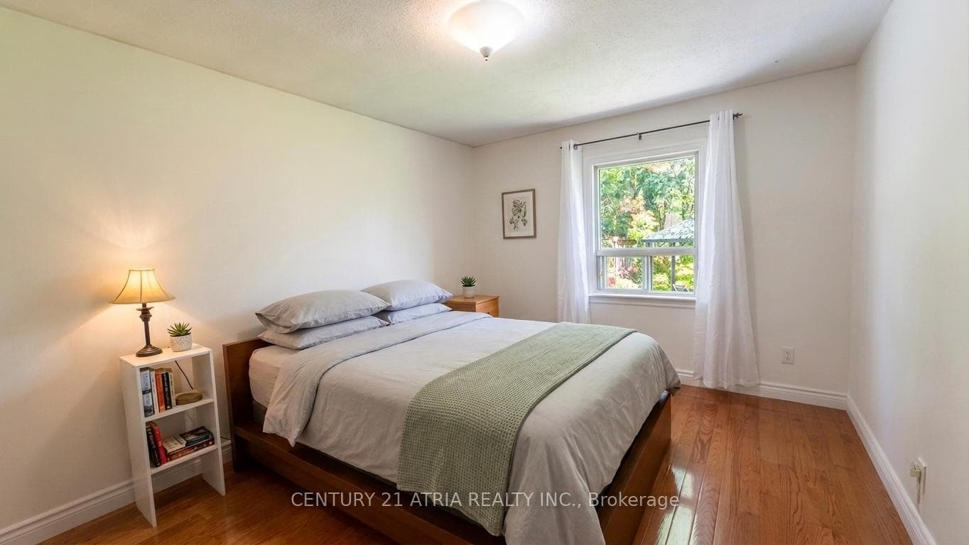 115 Ellington Drive photo 9