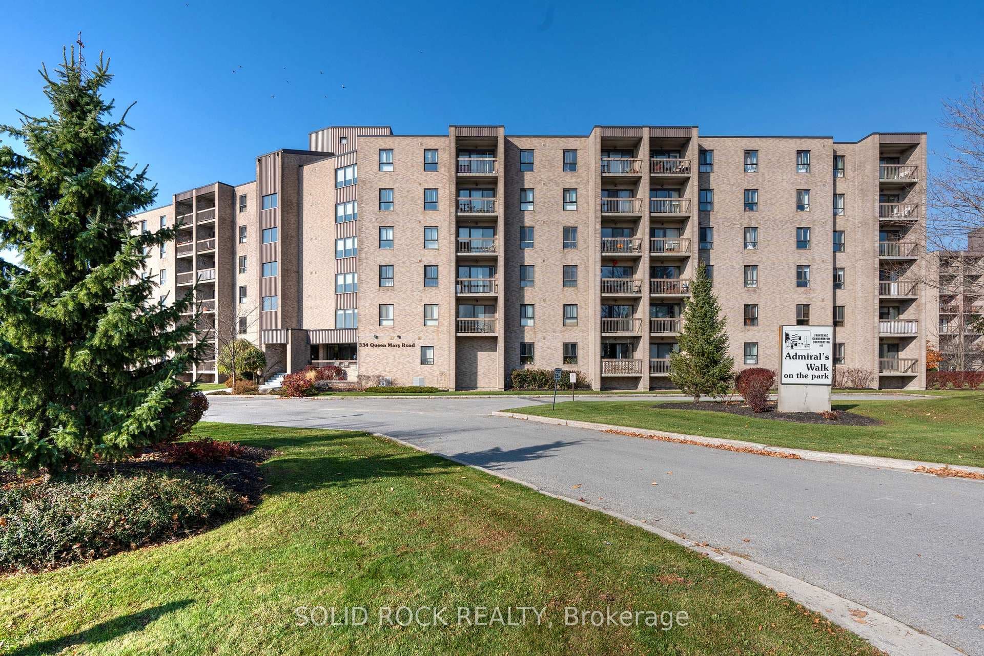 334 Queen Mary Road Unit 516 photo 2