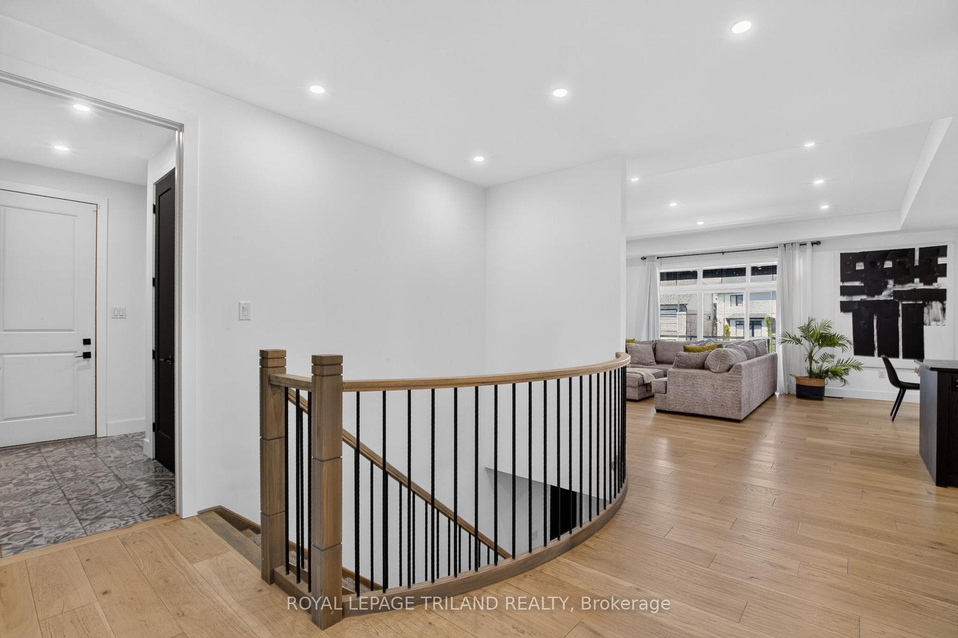 1757 Upper West Avenue photo 11